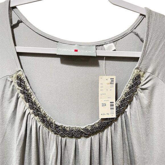 Avenue Studio Loose Fit Long Sleeve Round Neck Gray Top, Women's Size 22/24 NWT - Picture 2 of 4